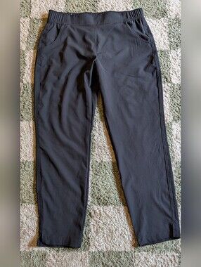 NWOT Eddie Bauer Pull on Pants